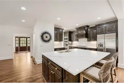 3406 Keswick Court, Chamblee, GA 30341 - Photo 8