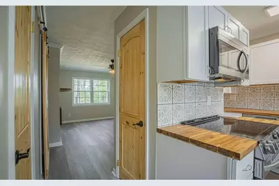 1235 Riverside Drive #D1, Gainesville, GA 30501 - Photo 8