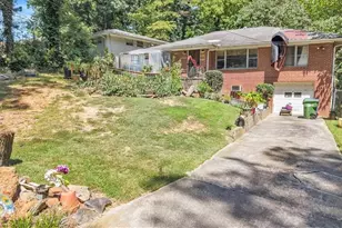 511 Collier Ridge Dr NW, Atlanta, GA 30318 - Photo 2