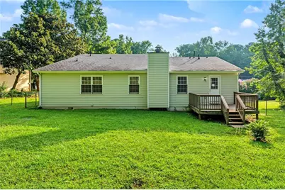 654 Village Creek Drive SW, Lilburn, GA 30047 - Photo 16