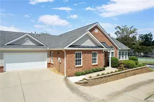 606 Somerton Pl, Cumming, GA 30040 - Photo 2