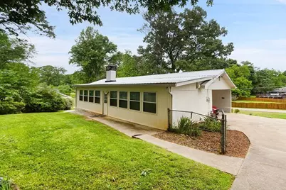 1611 Carlton Avenue, Stone Mountain, GA 30087 - Photo 2
