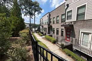 2035 Holtz Ln NW, Atlanta, GA 30318 - Photo 2