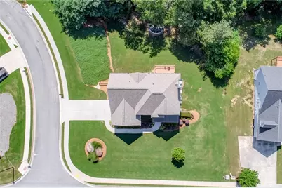 10 Altar Rock Court NE, Cartersville, GA 30121 - Photo 2