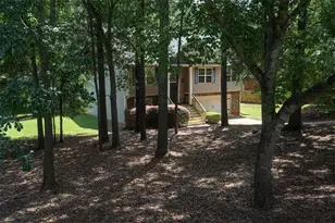 413 Tori Dr, Winder, GA 30680 - Photo 2