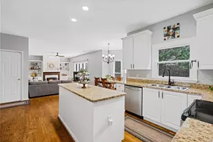210 Bristolstone Ct, Alpharetta, GA 30005 - Photo 8