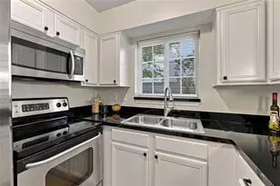 6940 Roswell Rd, Sandy Springs, GA 30328 - Photo 12