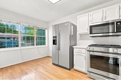1340 N Crossing Drive NE, Atlanta, GA 30329 - Photo 8