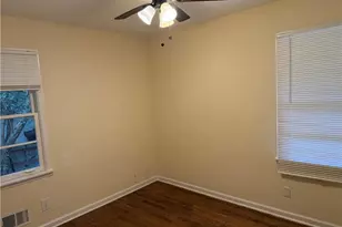 964 Myrtle St, Roswell, GA 30075 - Photo 10