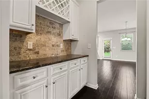 5145 Whisper Point Blvd, Cumming, GA 30028 - Photo 10