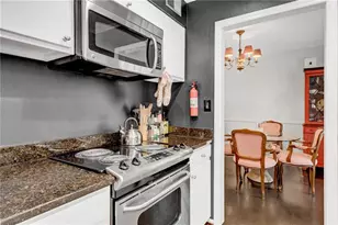6905 Park Ave, Sandy Springs, GA 30342 - Photo 12