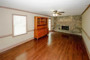 4033 Scenic Mountain Dr, Snellville, GA 30039 - Photo 12
