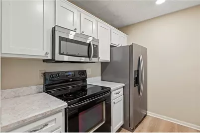 611 Barrington Hills Drive, Sandy Springs, GA 30350 - Photo 22