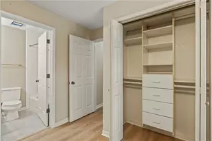 611 Barrington Hills Dr, Sandy Springs, GA 30350 - Photo 30