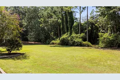 611 Barrington Hills Drive, Sandy Springs, GA 30350 - Photo 12