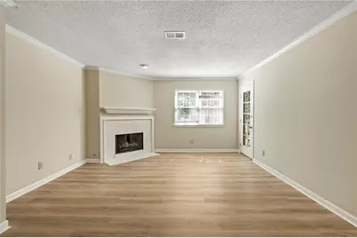 611 Barrington Hills Drive, Sandy Springs, GA 30350 - Photo 16