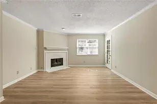 611 Barrington Hills Dr, Sandy Springs, GA 30350 - Photo 16