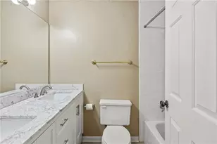 611 Barrington Hills Dr, Sandy Springs, GA 30350 - Photo 32