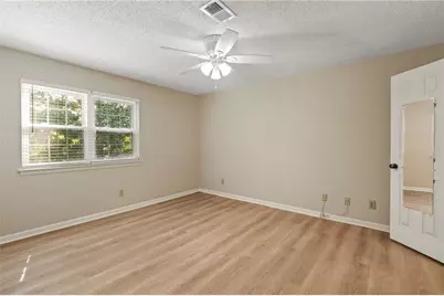 611 Barrington Hills Drive, Sandy Springs, GA 30350 - Photo 26