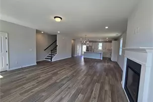 3670 Willow Glade Trl, Lawrenceville, GA 30043 - Photo 4