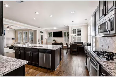7695 Highland Bluff, Sandy Springs, GA 30328 - Photo 6