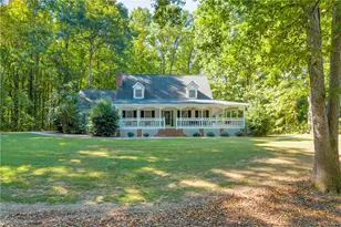 918 Brockton Loop, Jefferson, GA 30549 - Photo 4