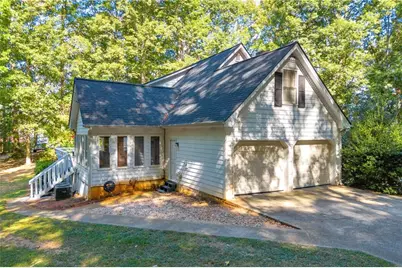 918 Brockton Loop, Jefferson, GA 30549 - Photo 8