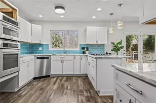 330 Winterberry Dr, Athens, GA 30606 - Photo 2