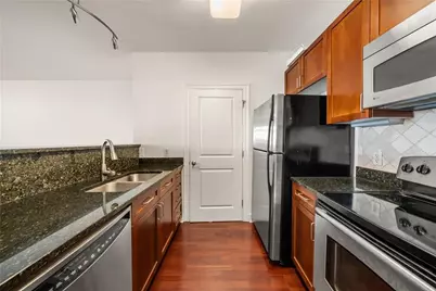 325 E Paces Road NE #606, Atlanta, GA 30305 - Photo 4