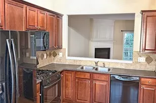 1370 Thornborough Dr, Alpharetta, GA 30004 - Photo 12