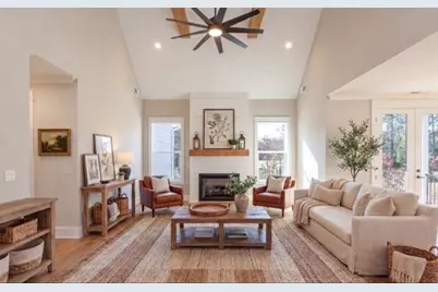 806 Magnolia Walk, Peachtree City, GA 30269 - Photo 2