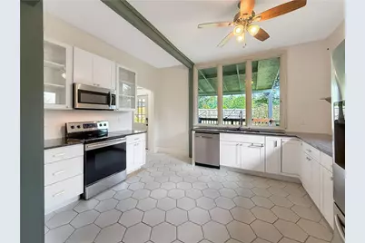 691 Florence Place NW, Atlanta, GA 30318 - Photo 12