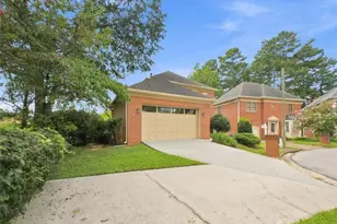 4345 Hambrick Pl, Stone Mountain, GA 30083 - Photo 36