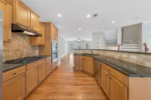 2765 Durham Dr NE, Atlanta, GA 30319 - Photo 10