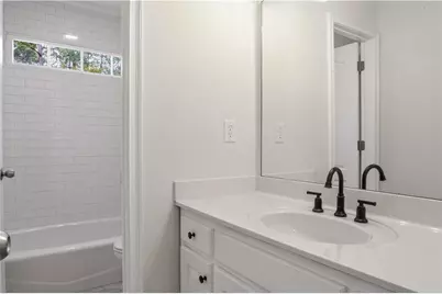 180 Shyrewood Drive, Lawrenceville, GA 30043 - Photo 28