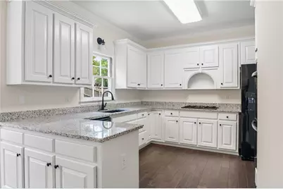 180 Shyrewood Drive, Lawrenceville, GA 30043 - Photo 14