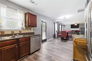 3672 Rosebud Park Dr, Snellville, GA 30039 - Photo 10
