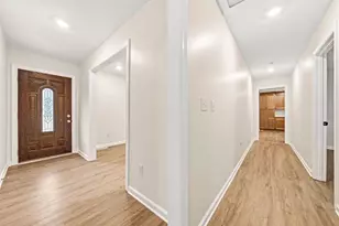 231 Suburban Dr, Kennesaw, GA 30144 - Photo 4