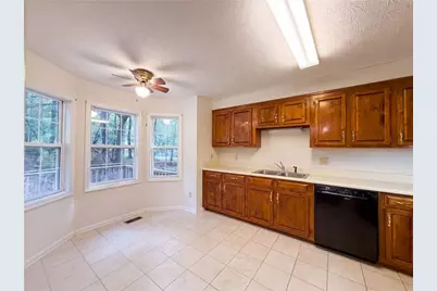 103 Saddlebrook Court, Lagrange, GA 30240 - Photo 8