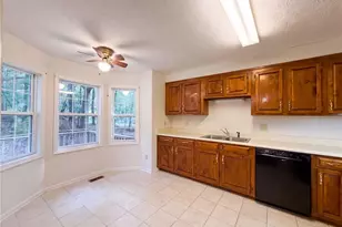 103 Saddlebrook Ct, Lagrange, GA 30240 - Photo 8