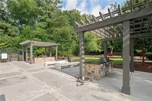 799 Hammond Dr, Sandy Springs, GA 30328 - Photo 40