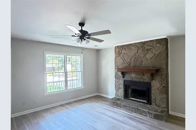 8744 Collins Drive, Jonesboro, GA 30236 - Photo 4