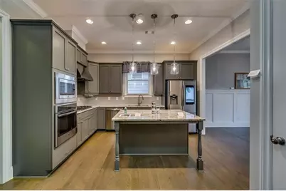 202 Golden Banner Avenue, Marietta, GA 30060 - Photo 10
