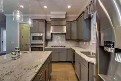 202 Golden Banner Avenue, Marietta, GA 30060 - Photo 12