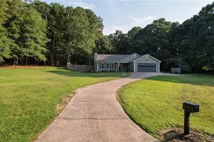 347 Timberridge Ln, Auburn, GA 30011 - Photo 4