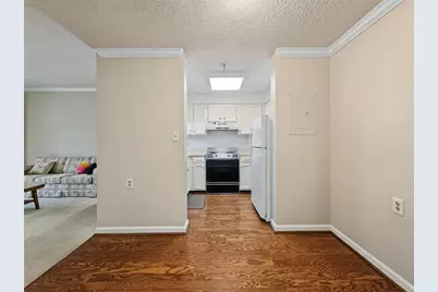 1800 Clairmont Lk #A525, Decatur, GA 30033 - Photo 6