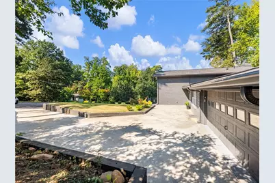 3344 N Embry Circle, Atlanta, GA 30341 - Photo 56