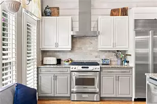 817 Highland Green Way NE, Atlanta, GA 30306 - Photo 6