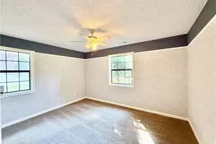 1398 Fairfield Dr SW, Lilburn, GA 30047 - Photo 18