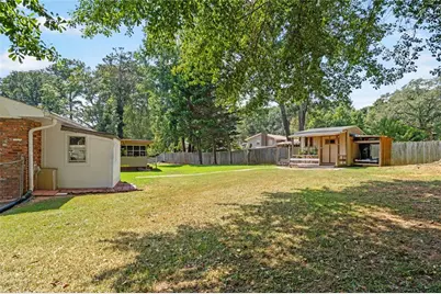 393 Greenleaf Court NW, Lilburn, GA 30047 - Photo 30